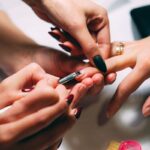 How much do nail techs make